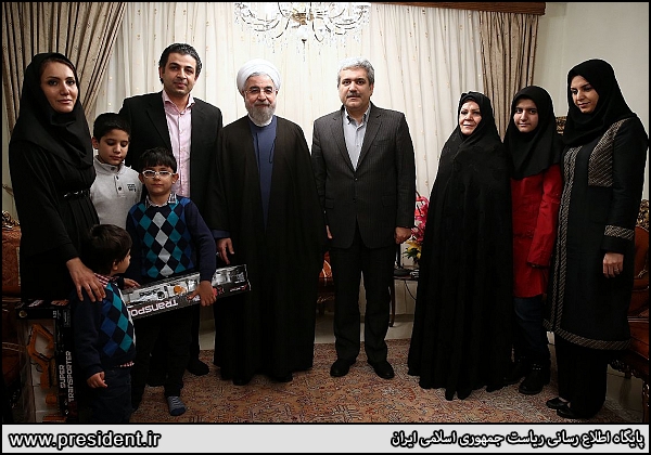 دیدار رئیس‌جمهور با خانواده شهید ستاری