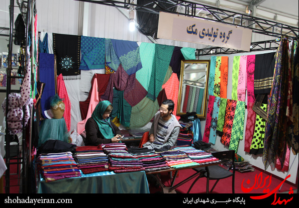 جولان بی حجابی در نمایشگاه عفاف و حجاب/ فروش همه مدل لباس زنانه به اسم حجاب