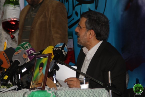 سخنرانی احمدی‌نژاد در جمع شهرری +تصاویر