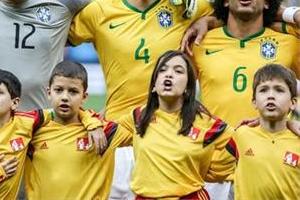 این دختر نماینده مردم برزیل است+ عکس