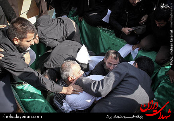 تصاویر/ تدفین شهدای گمنام در بازار تهران
