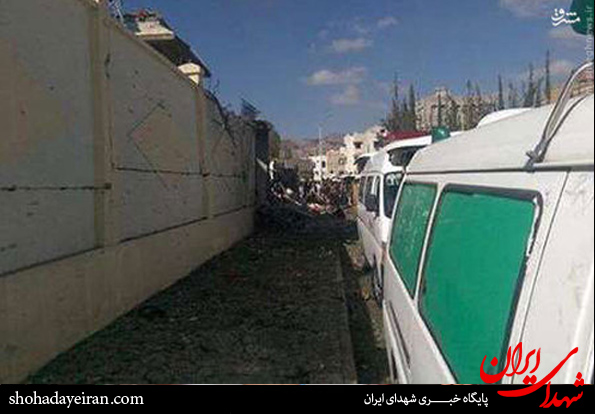 تصاویر/انفجار مقابل منزل سفیر ایران در یمن