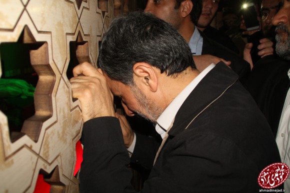 احمدی‌نژاد در معراج الشهدای اهواز +تصاویر