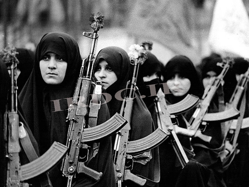 شیر زنان ایرانی در جنگ مقابل صدام +تصاویر