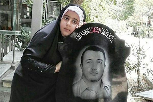 انشای دختر شهید مدافع حرم برای پدر +عکس