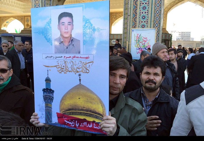 عکس/تشییع هشت شهید مدافع حرم در مشهد