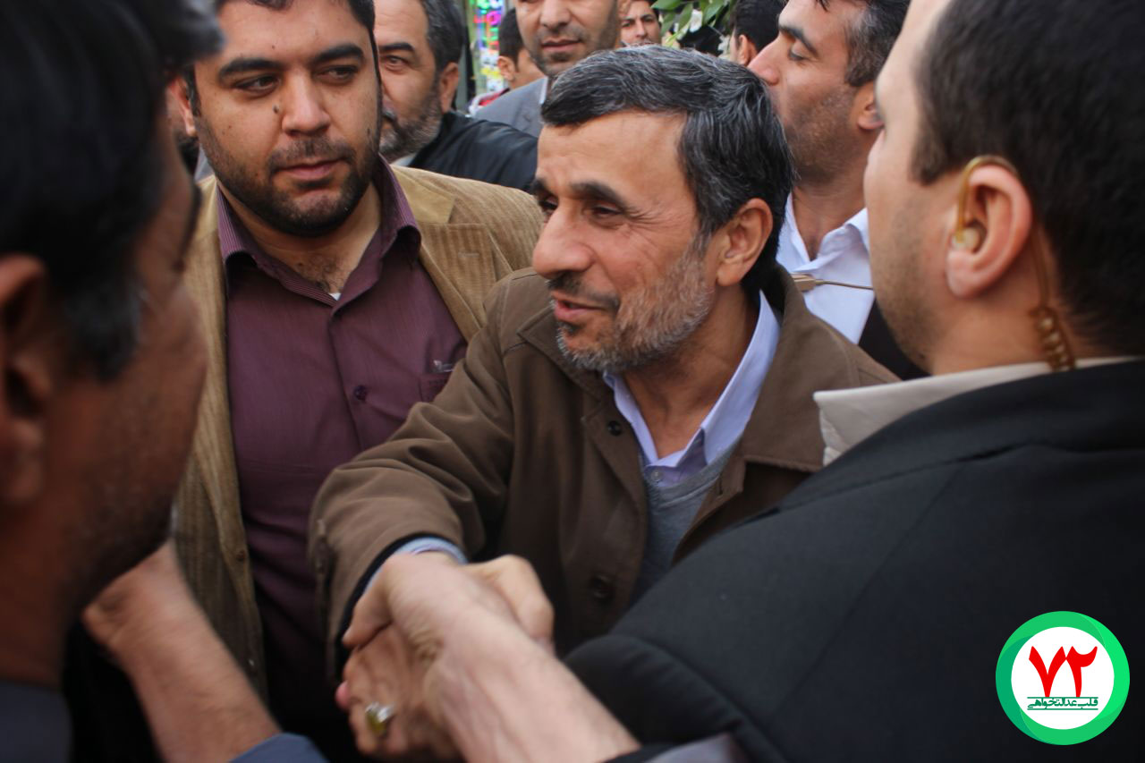 احمدی‌نژاد در ختم حجت‌الاسلام مجاهد +عکس