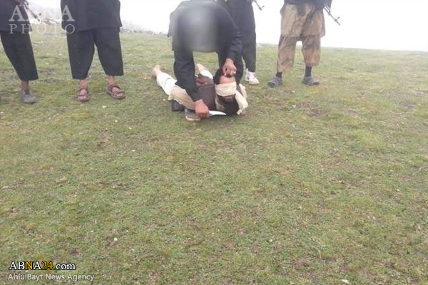 اعدام فجیع مردان افغان به دست داعش + تصاویر