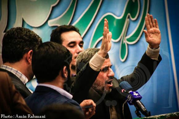 احمدی‌نژاد:آنهایی که به جای ملت تصمیم می‌گیرند کورخواندند