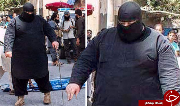 جلاد بولدوزر داعشی در حال گردن زدن + تصاویر