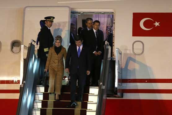 ورود نخست‌وزیر ترکیه و همسرش به تهران +عکس