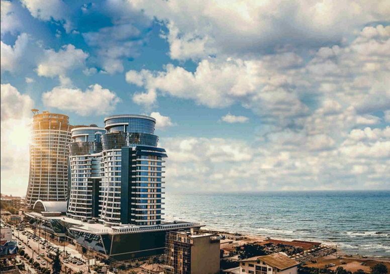 هتلی صد و سی متری در ساحل دریای خزر+عکس