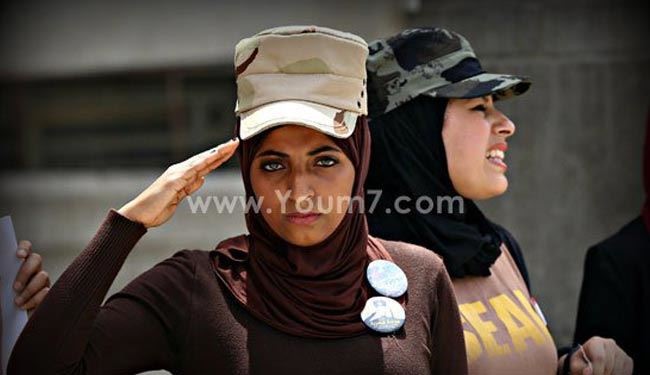 تجمع دخترانه در قاهره برای خدمت در ارتش!+تصاویر