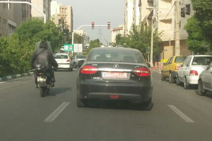 خودرو پلاک دولتی هم وارداتی است؟+عکس