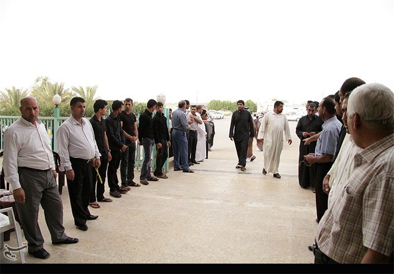 تشییع شهدای مدافع حرم در نجف و کوفه/تصاویر