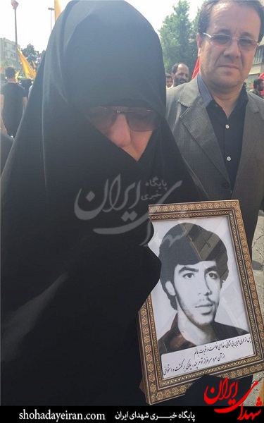 سنگ تمام تهرانی ها برای کاروان شهدا/ مادران شهدا چشم انتظار تابوتها