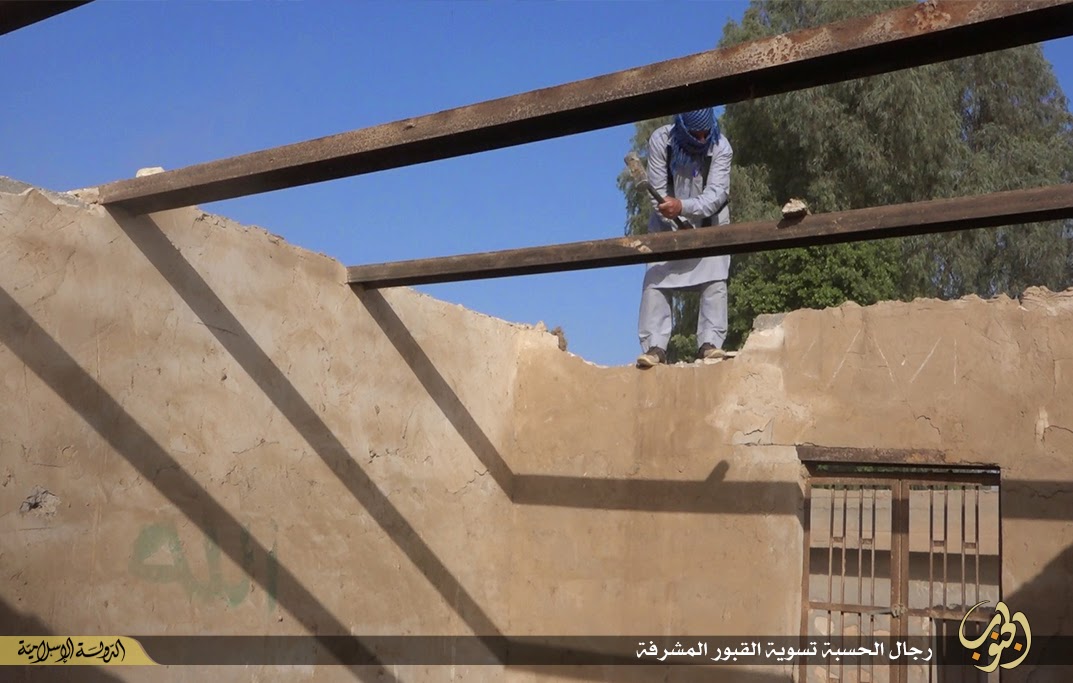 داعش قبور شیعیان در عراق را تخریب کرد+عکس