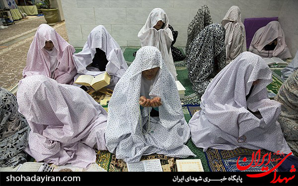 عکس/احیای نوزدهم رمضان در ندامتگاه زنان