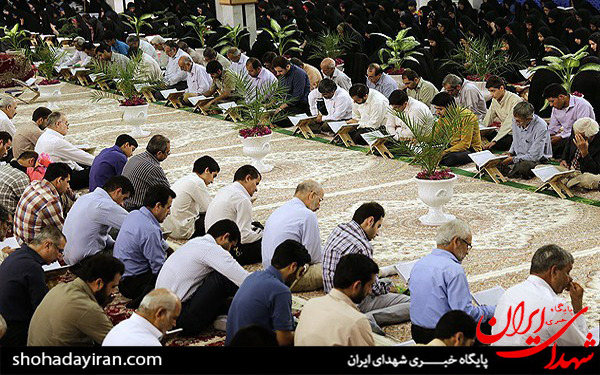 عکس/محفل انس با قرآن کریم در حسینه ثارالله شهر بوشهر