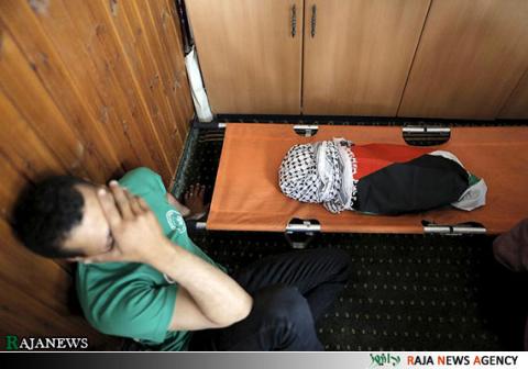 تصویری از  دفن نوزاد شهید فلسطینی + عکس