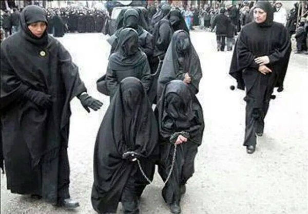 تصاویر/ قیمت فروش بردگان داعش