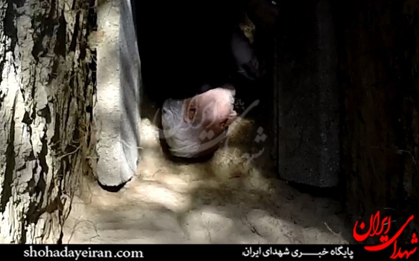 خوابیدن پدر 2 شهید در قبر قبل از فوت + فیلم