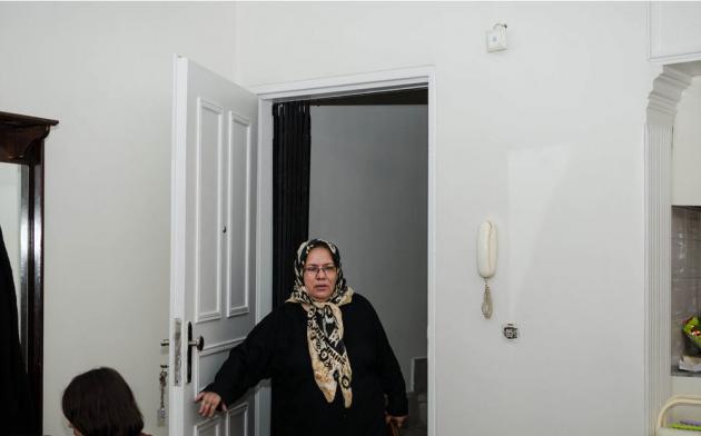 اسکان خانواده جانباز شهید در منزل جدید + تصاویر