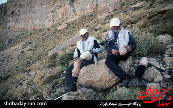 عکس/صعود جانبازان قطع عضوبه قله ۳۷۶۰ متری رنج سپیدان