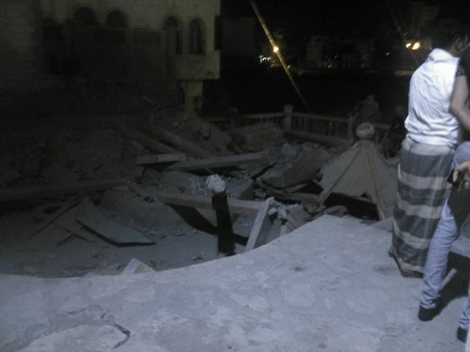 تقلید القاعده از داعش در تخریب قبرستان+عکس