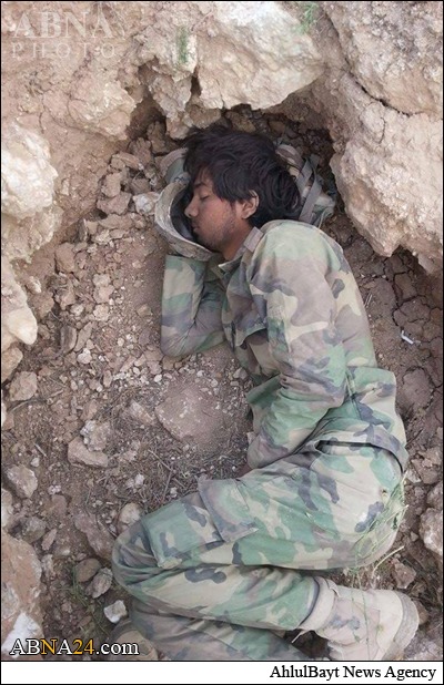 محل خوابیدن نیروهای مردمی عراق در جنگ با داعش+عکس