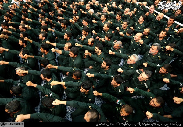 تکبیر پاسداران در پی سخنان کوبنده رهبری+عکس