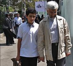 سعید جلیلی و پسرش در نماز جمعه+عکس