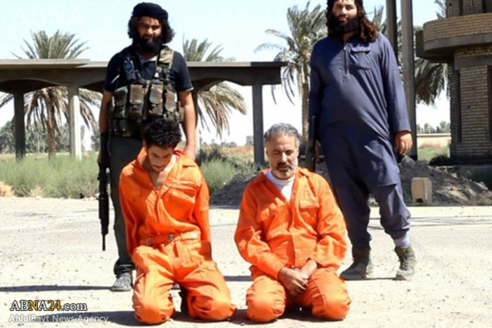 تیرباران دو مرد عراقی به دست داعش +عکس