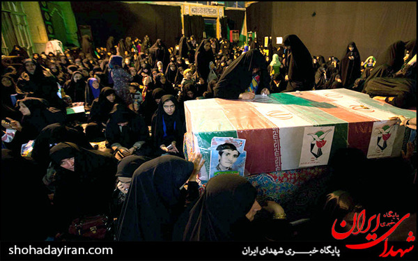 عکس/وداع با شهداء در کرمان