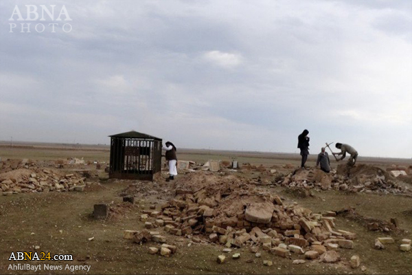 داعش به جان قبر عراقی ها افتاد + عکس
