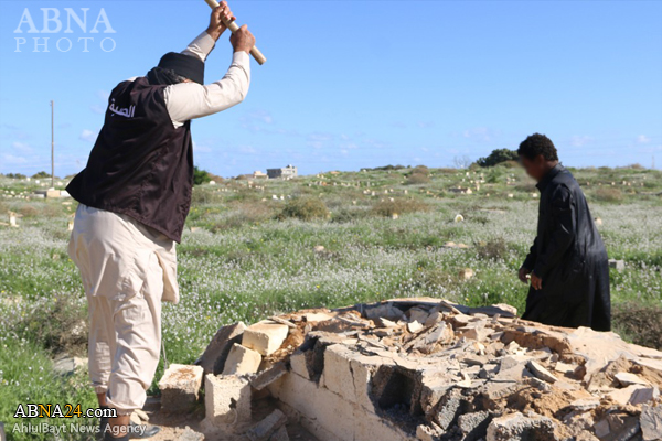 تخریب قبرستان لیبی توسط داعش+تصاویر