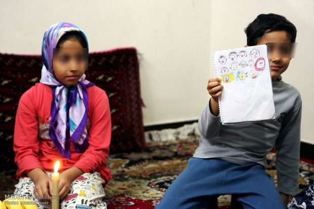 آرزوهای یک خانواده زندانی در شب یلدا +عکس