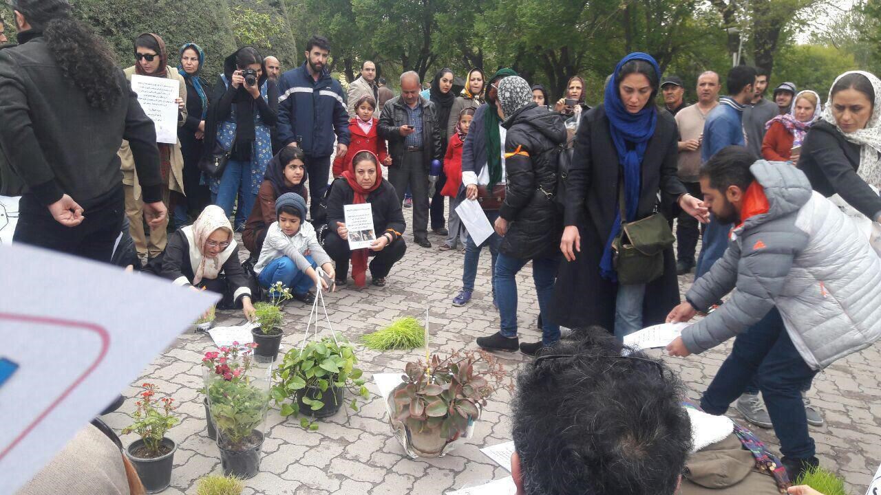 یک بازیگر زن در پارک لاله دستگیر شد+عکس