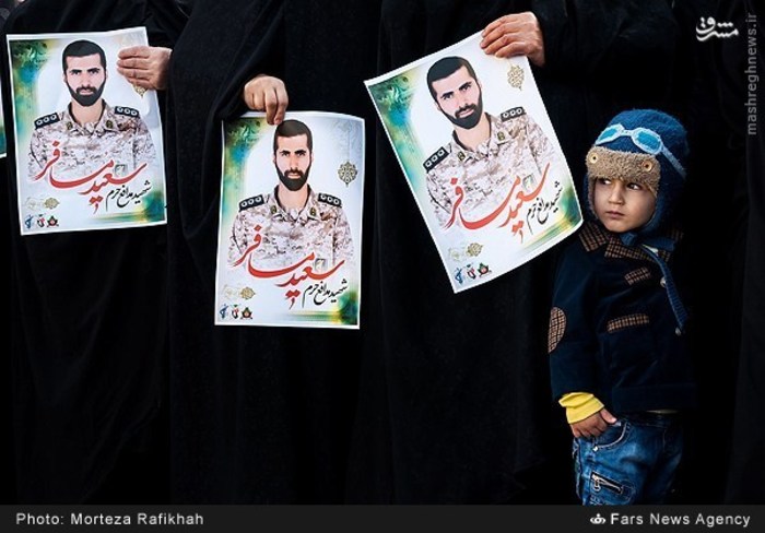 عکس/ تشییع پیکر دو شهید مدافع حرم در رشت