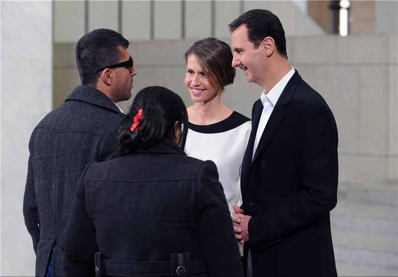 دیدار بشار اسد و همسرش با مجروحان ارتش سوریه+تصاویر