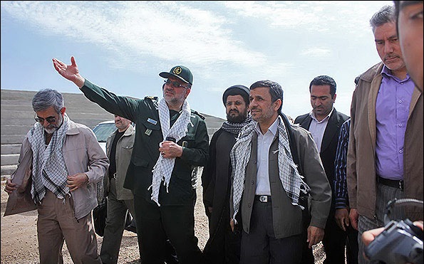 احمدی نژاد؛ 
