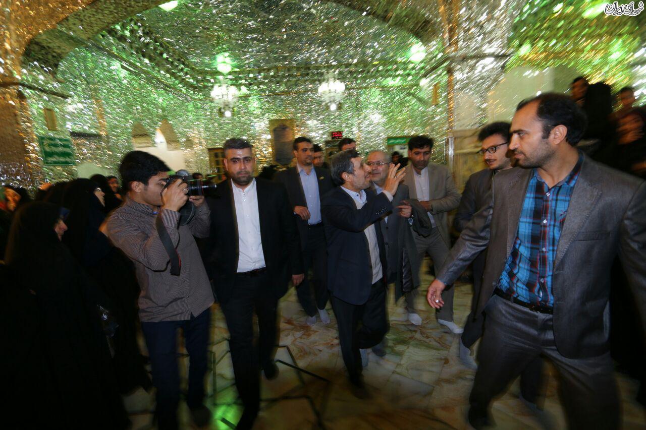 احمدی نژاد در حرم حضرت عبدالعظیم(ع)+تصاویر