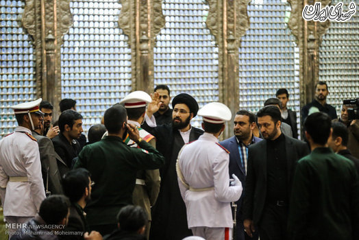 اقامه نماز بر پیکر  هاشمی توسط رهبر انقلاب/حضور گسترده مردم در مراسم تشییع + عکس