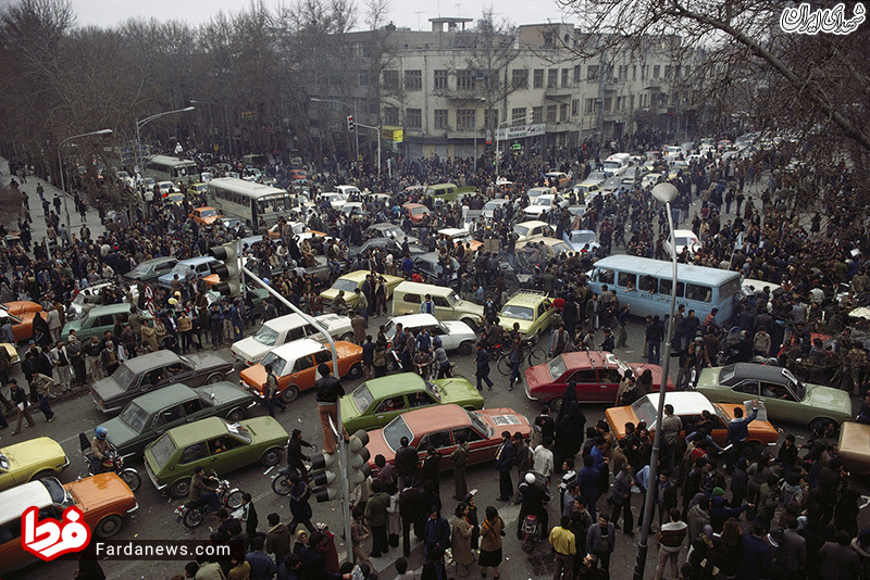 ترافیک تهران پس از اعلام خبر فرار شاه +عکس
