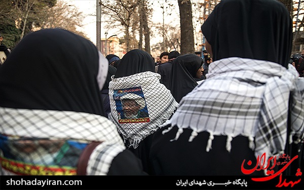 عکس /تجمع اعتراض‌آمیز در محکومیت رژیم آل خلیفه مقابل دفتر سازمان ملل