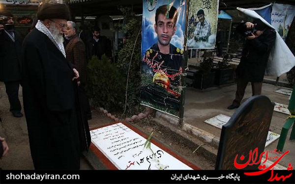 عکس/ حضور رهبر انقلاب در مرقد مطهر امام راحل و گلزار شهدای بهشت زهرا
