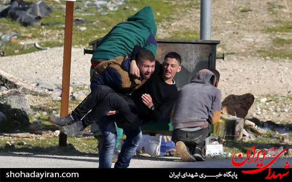 عکس/حمله نظامیان صهیونیستی به جوانان فلسطینی در شرق نابلس