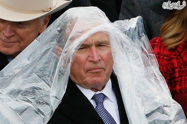 ژست بوش در مراسم تحلیف 