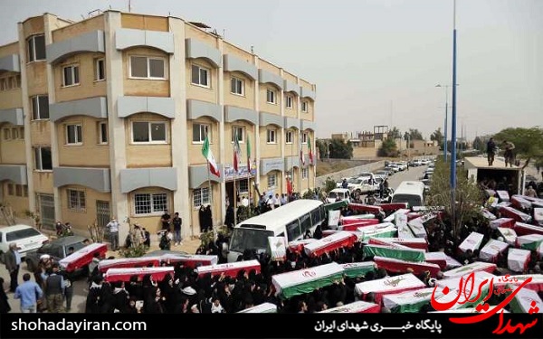 عکس/ استقبال از پیکرهای مطهر 165 شهید دفاع مقدس در خرمشهر
