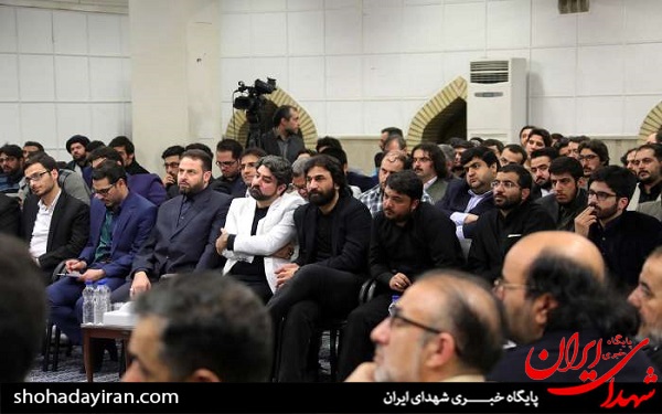 عکس/ دیدار جمعی از شاعران مذهبی سرا با مقام معظم رهبری